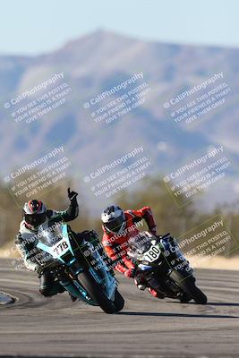 media/Dec-07-2025-CVMA (Sun) [[3e7d2de5dc]]/Race 12- Formula 40 MW and LW/